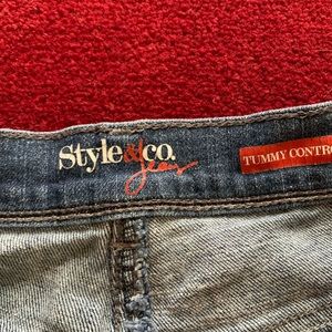 Women’s jeans size 6 shorts